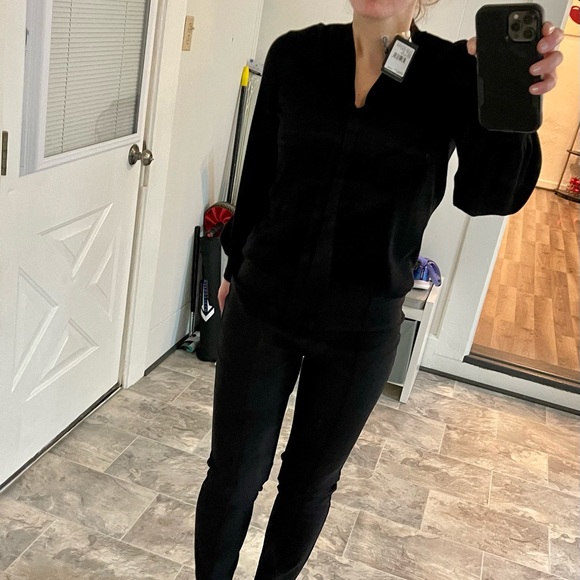 NWT- Adrianna Papell V Neck Sweater - Picture 4 of 6